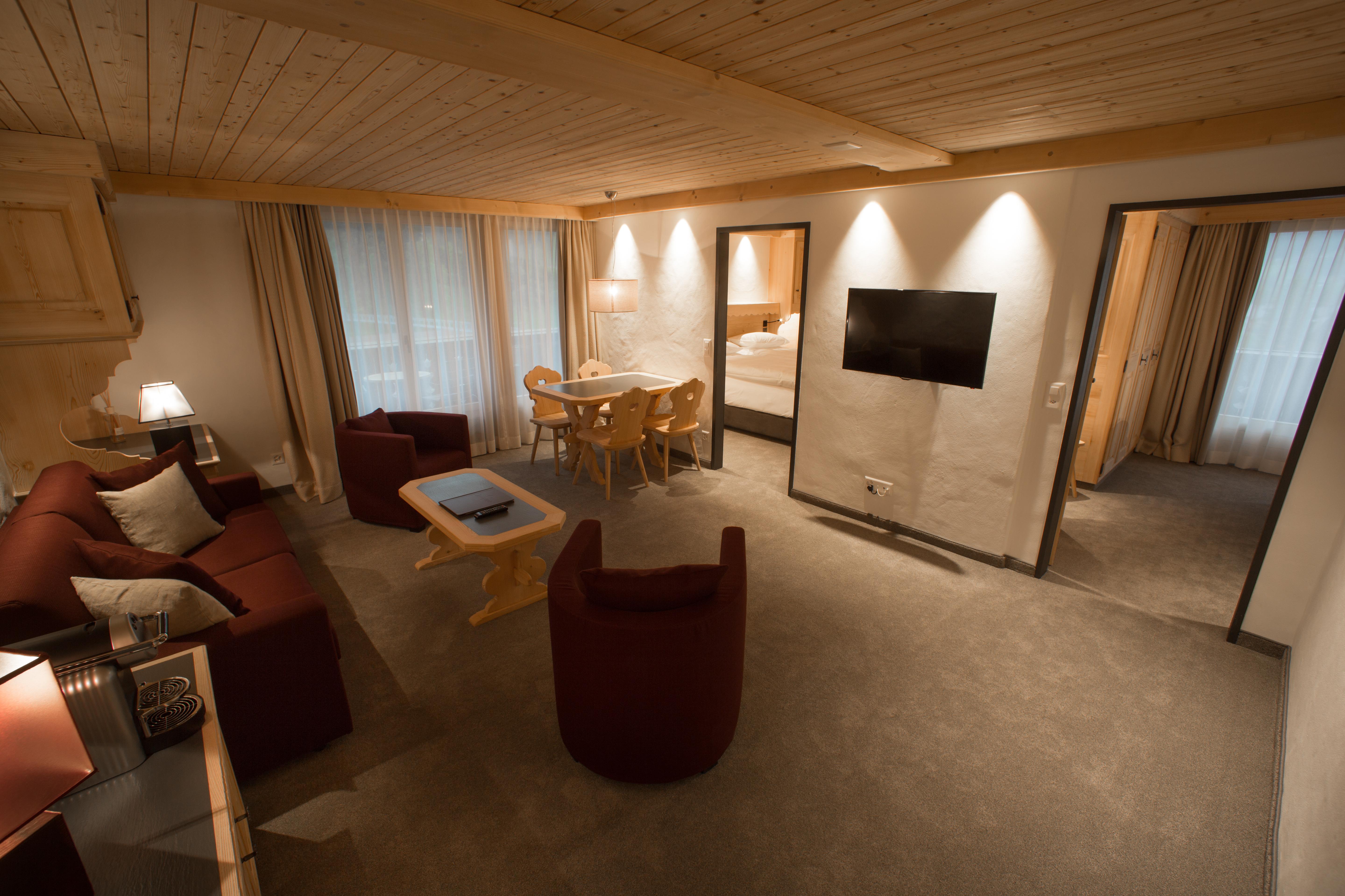Bernerhof Swiss Quality Hotel Gstaad Luaran gambar